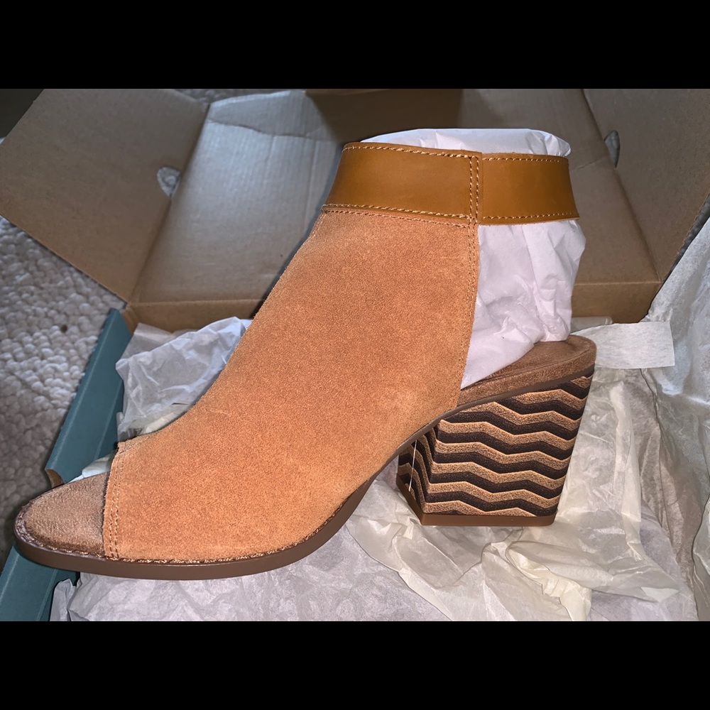 TOMS Grenada Peep Toe Block Heels, women’s size 7